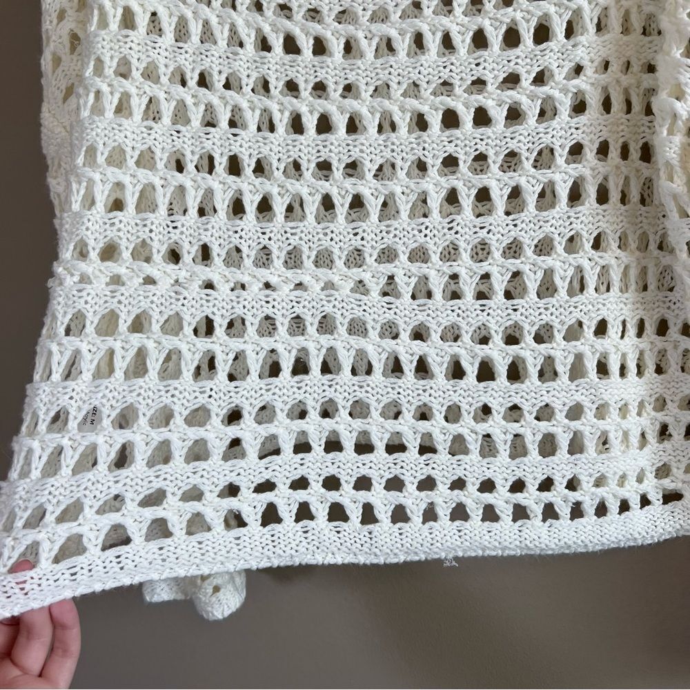 ✨ Women’s White Open Knit Sweater Medium - Picture 3 of 9